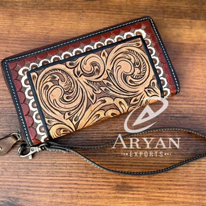 Nouvelle pochette en cuir usiné à la main élégante occidentale sacs à main conçus pour femmes vente chaude embrayages de bracelet en cuir usiné de taille compacte - Product Image 1