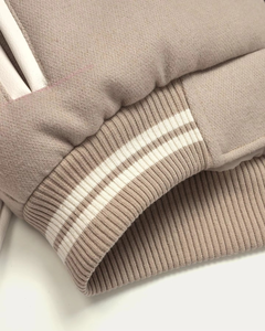 Chaqueta Universitaria de Béisbol Color Beige, Nueva y Moderna, para Hombre, con Cierre de Botones, Estilo Letterman - Product Image 6