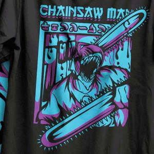 T-shirt Anime Chainsawman 100% Coton 300 Grammes Jersey Décontracté Streetwear avec Design Cool pour Fitness et Mode Disponible en Noir - Product Image 2