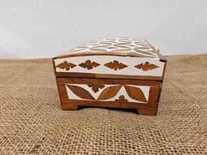 Style Antique Rectangle Carré Os Incrustation Fermeture Magnétique Gravé Impression Boîte À Bijoux À La Main Organisateur Décoratif Durable - Product Image 3