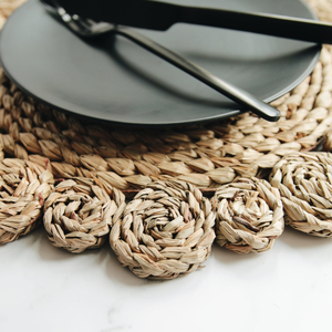 High Quality <b>Seagrass</b> <b>Placemat</b> Handpainted Eco-friendly Raffia Fringe Border Shape Design Parties Special Occasions Vecraft - Product Image 2