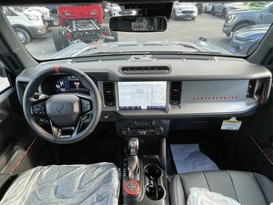 Bronco Raptor 2024, 3.0L V6 EcoBoost, 424HP, 4WD, SUV Usado de Alto Rendimiento, Transmisión Automática de 10 Velocidades, Neumáticos de 37 Pulgadas, Todoterreno Extremo - Product Image 2