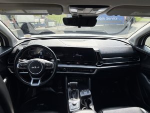 Kia Sportage EX 2023 d'occasion propre - Product Image 5