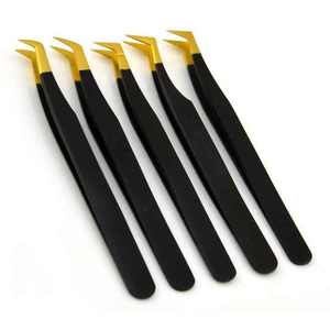 Pinzas de extensión de pestañas en forma de L de oro negro punta fina mejores pinzas de aislamiento de recogida de ventilador 90 grados volumen en ángulo fibra curvada - Product Image 1