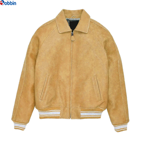 Chaquetas Varsity Estilo Letterman Personalizadas de Alta Calidad para Hombre, Tela Satinada, Mangas de Cuero Genuino, Incluye Capucha para Invierno - Product Image 2