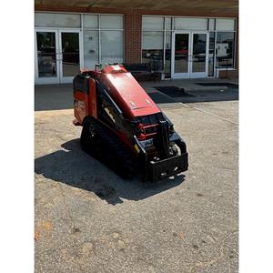 Cargadora Compacta SK600, Máquina de Trabajo Pesado - Product Image 3