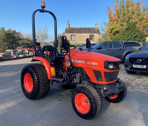 Tractor Usado/Nuevo EK1-261 de 25Hp con Tracción en las Cuatro Ruedas a Precio Económico |   Tractores Listos para Exportación - Product Image 1