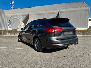 Excellente occasion 2019 Fords-<span class=keywords><strong>Focus</strong></span> automatique essence <span class=keywords><strong>4</strong></span> cylindres Euro6 5 places 125hp VOITURES D'OCCASION prêtes à être expédiées dans le monde entier - Product Image 5