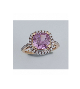 Meilleure bague classique pour femmes en or 18 carats, surface lisse et polie, style minimaliste qui convient parfaitement à toutes les tenues, en provenance d'Inde - Product Image 1