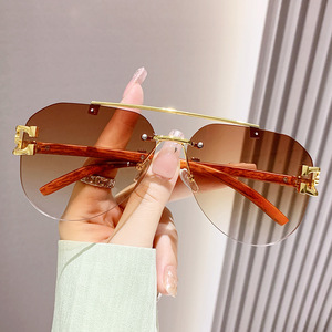 2025 retrò doppio ponte senza montatura occhiali da <span class=keywords><strong>sole</strong></span> per le donne in metallo oro leopardo chiaro oceano gradiente lente UV400 alla moda <span class=keywords><strong>sole</strong></span> - Product Image 3