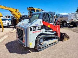 Chargeuse compacte TAKEUCHI TL6R 2023 avec moteur Kohler, pompe Parker et haute efficacité - Product Image 4