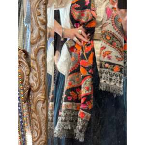 Tissu d'été en jersey de laine brodé Paisley, imprimé numérique, motif léopard, lettres, pois, modal, rayonne, polyester, viscose, denim, dentelle - Product Image 5