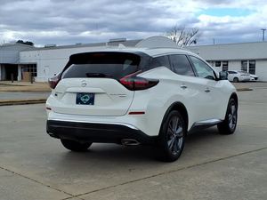 รถยนต์มือสองสภาพดี ปี 2020 รุ่น M-URANO Platinum AWD ตัวถัง SUV/Crossover สีขาว เกียร์ CVT 7 สปีด 260 แรงม้า เครื่องยนต์ 3.5L V6 ระบบขับเคลื่อนสี่ล้อ พร้อมใช้งาน - Product Image 4