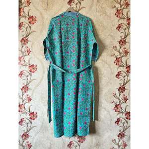 Robe kimono en coton rayé à fleurs, vêtement de détente respirant - Product Image 4