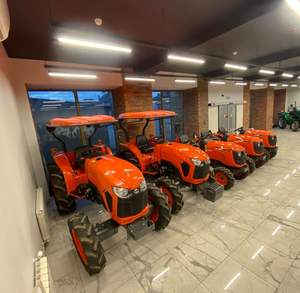 รถแทรกเตอร์ฟาร์มขนาดเล็ก Kubota มือสองรถแทรกเตอร์ใช้งานได้หลายแบบ - Product Image 4