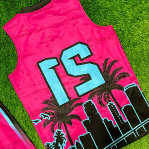 Uniformes de football personnalisés de qualité supérieure, respirants, 7V7, 7-on-7, 100% polyester, confortables, en vente - Product Image 5