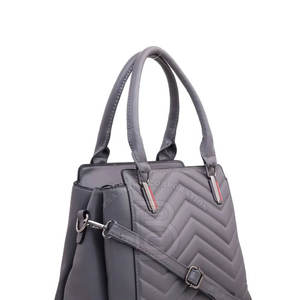 Sacs à main en cuir de dernière génération, sacs en cuir tendance personnalisés à bas prix, sacs en cuir tendance à prix raisonnable - Product Image 4