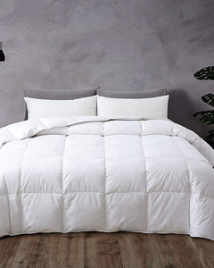 Fournisseur direct d'usine de housse de couette double en satin blanc rayé 300 fils pour hôtels cinq étoiles, disponible en qualité d'exportation - Product Image 1