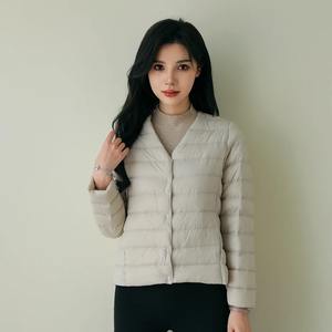 Parkas chauds d'hiver pour femmes veste bouffante rembourrée à manches longues avec manteaux à capuche mi-longs de couleur unie - Product Image 4