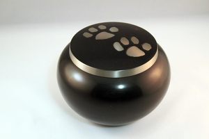 Urne à cendres pour animaux de compagnie en métal aluminium, dernier design, base pour chiens et chats, finition élégante, qualité d'exportation, très vendue - Product Image 3