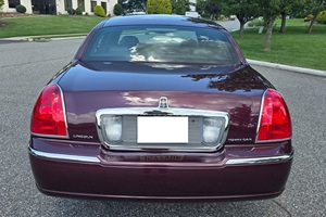Gran Oferta, Excelente Estado: Lincoln Town Car Signature L 2008, Listo para Enviar - Product Image 5