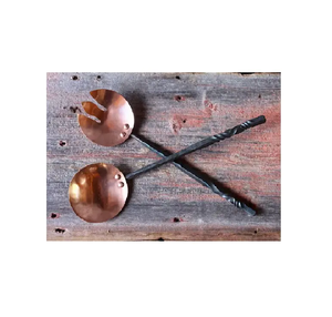 Ensemble de 2 cuillères à salade en cuivre avec poignée enduite de métal Service à salade de vaisselle de qualité supérieure avec artisanat naturel - Product Image 1