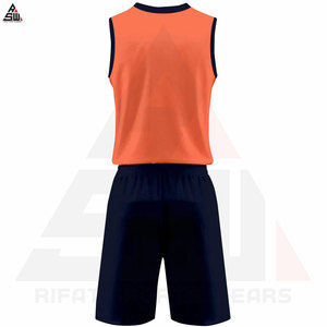 Uniforme de basket-ball personnalisé de style nouveau, fabriqué en polyester 100%, uniformes de basket-ball fabriqués au Pakistan, services OEM pour uniformes de basket-ball - Product Image 4