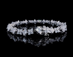 Bracelet en diamant de laboratoire de taille princesse et ronde serti de bracelets décontractés formels en or 14 carats - Product Image 4