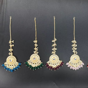 Mang Tikka étincelant pour compléter votre look" - Product Image 1