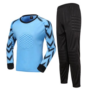 Maillot de football personnalisé par sublimation complète de haute qualité ensemble d'uniformes sportifs et kits de football d'équipe kit de football complet - Product Image 3