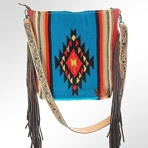 Couverture de selle de qualité supérieure en cuir de vache sac fourre-tout avec sangle en cuir repoussé à la main fabricant de gros indien sac fourre-tout - Product Image 5