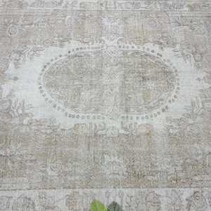 พรมวินเทจขนาด 6x9.7 ฟุต, พรมตุรกี, พรมขนสัตว์สีขาวไล่เฉด - Product Image 5