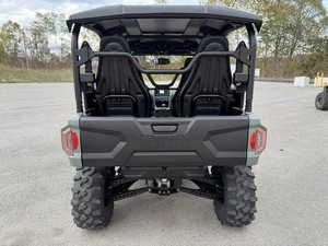 LIVRAISON RAPIDE Pour Wolverine RMAX4 1000 Compact XT-R Multi-places Adulte 4 temps UTV de loisirs avec garantie à vendre - Product Image 4