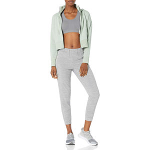 Vente en gros de vêtements sur mesure Fabricant de vêtements pour femmes, couleur unie, manches longues, crop top de sport, sweats à capuche courts pour femmes - Product Image 3