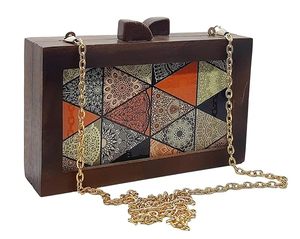 Pochette en bois pour femme au prix d'usine, élégante et stylée, avec détails artistiques faits à la main - Product Image 3