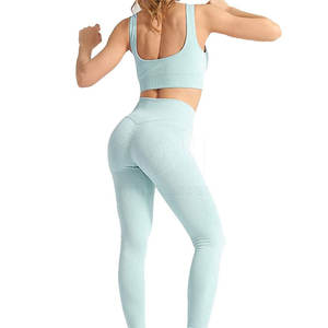 Ensemble de yoga pour femmes, vêtements de sport, sans coutures, haute qualité, respirant, design personnalisé, fabriqué au Pakistan - Product Image 4