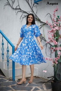 มัสลินบริสุทธิ์พร้อมงานพิมพ์ดิจิตอลหนักแน่นด้านในผ้าฝ้ายแนบในราคาที่เหมาะสมที่สุดโดยแฟชั่นฟาเทมา - Product Image 5