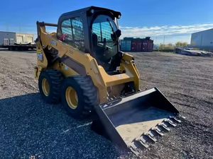 NOUVEAU/UTILISÉ Kubota Engine Cat 242D3 Skid Steer LOADER - Product Image 4