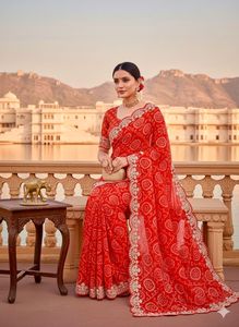 Sari en Georgette Pur d'Exportation Dhwaja avec Imprimé Bandhani de Jodhpur, Bordure avec Travail Pita et Butti, Origine Gujarat, Sari pour Femmes - Product Image 4