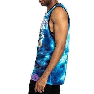 Fabrication de débardeurs pour hommes avec un design de sublimation personnalisé - Product Image 3