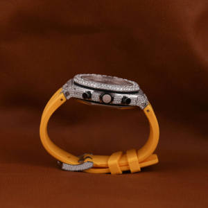 Reloj cronógrafo de lujo Iced Out, reloj deportivo con diamantes ostentosos, correa de goma amarilla, rapero de acero inoxidable, joyería de Hip Hop - Product Image 4