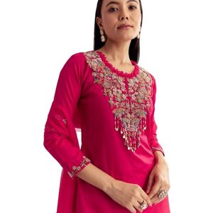 Rani Pink Organza Bordado Kurta Set con Dupatta para Mayorista Fiestas Festivas Bodas Recepciones Cultural y Bulk - Product Image 4