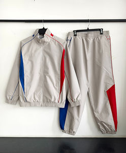 Conjunto Deportivo Ligero de Dos Piezas para Hombre, con Estampado Invernal, Cortavientos, con Detalles Reflectantes, Colores y Logotipo Personalizables - Product Image 6