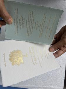 Papel ecológico hecho a mano de algodón con bordes de cubierta hecho a medida para hacer tarjetas de boda Ideal para reventa de papelería de boda - Product Image 4