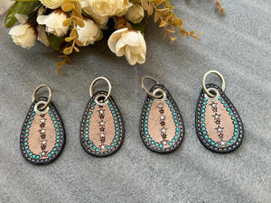 Porte-clés en cuir repoussé à la main en vente de gros Porte-clés gravé Porte-clés personnalisé en cuir véritable Porte-clés de créateur pour cadeau d'affaires - Product Image 2