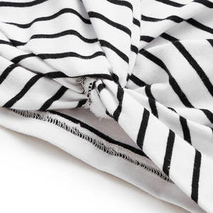 T-shirt de haute qualité à col rond pour femmes, impression numérique de couleur unie, prix raisonnable pour dames - Product Image 5