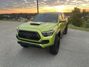 2022 Tacoma TRD PRO Double CAB 4x4คู่มือ6สปีด, แรง V6, มะนาวไฟฟ้า, unmodified - Product Image 3