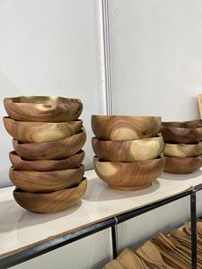 Cuencos de Madera de Acacia y Teca Hechos a Mano, Ecológicos, de Diseño Moderno y Alta Calidad, en Varios Tamaños y Formas, de Vietnam - Product Image 5