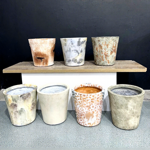 Pot de fleur antique en béton rouille, grand pot de plantes d'extérieur en fibre de verre pour jardin et hôtel - Product Image 1