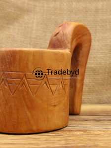 Taza de madera torneada a mano ancha perfecta para barware de comedor sostenible y opciones de regalos rústicos de Tradebyd - Product Image 3